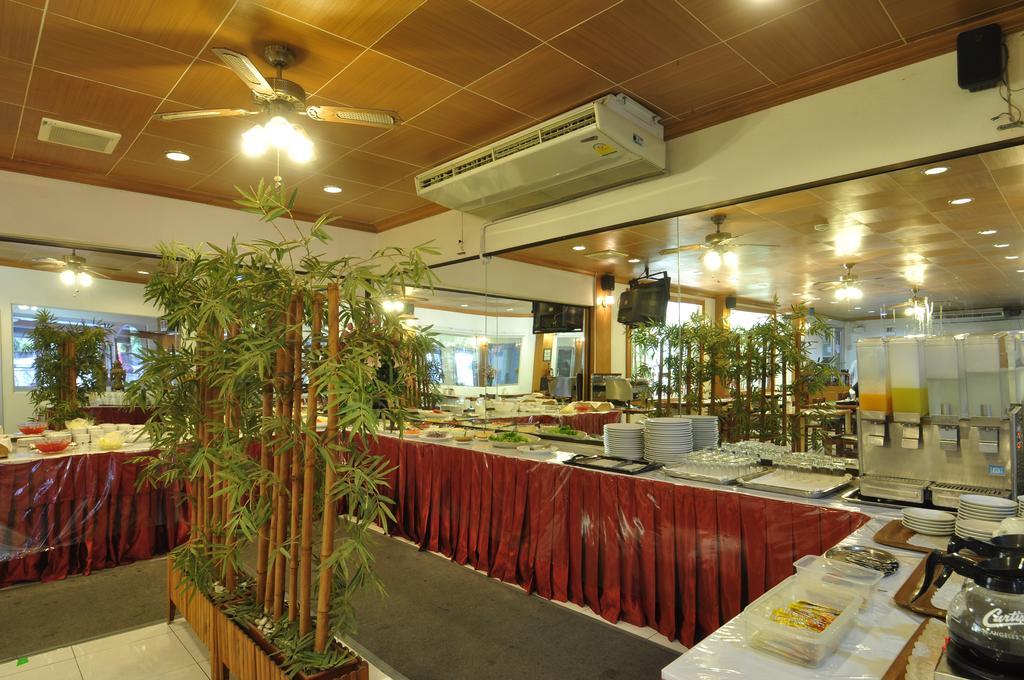 Swan Hotel Bangkok Exterior foto